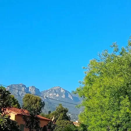 Apartment Au Calme Menton